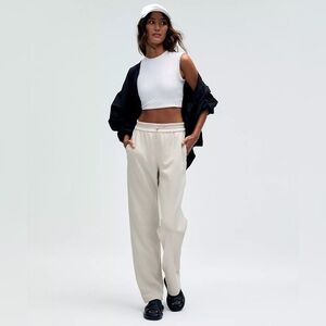 Lululemon Softstreme High-Rise Pant - Size 12